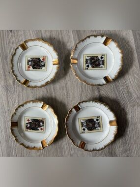 Porcelain Ashtray Set with Playing Card Motif and Gold Trim - White/Cream